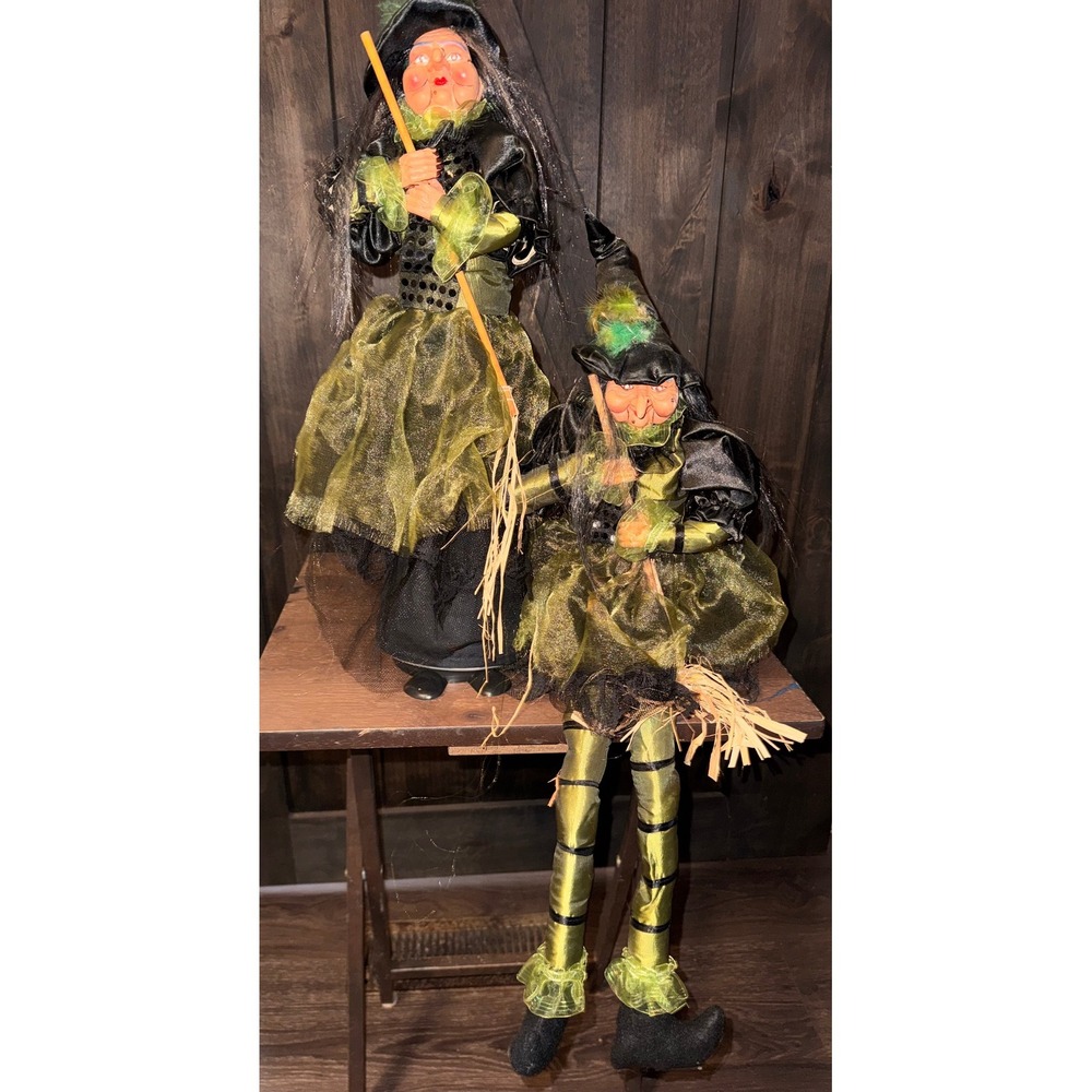 Vintage Halloween Witch Figurines Set of 2 Light up Scacry Sound Decor